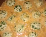 Foto del paso 5 de la receta: Bolas vegetarianas de perejil y cilantro en caldillo