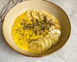 A picture of step 3 of Mango banana smoothie bowl.