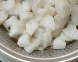 मुळ्याच्या काचर्या (Mulyachya Kachrya Recipe In Marathi) रेसिपी स्टेप 1 फोटो