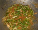 Foto langkah ke 2 dari resep Tumis sayuran bumbu seblak.