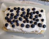 Foto del paso 5 de la receta Bizcocho relleno de fresitas silvestres y arándanos frescos