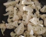 আলু ফুলকপির কষা (aloo phulkopir kosha recipe in Bengali) রেসিপির ধাপ 1 ছবি