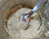 A picture of step 2 of Moong Dal Vada (Pakoda).