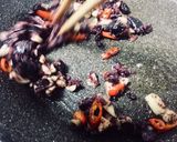 รูปขั้นตอนการทำที่ 1 ของ ผัดหนำเลี๊ยบ3เกลอราดมันฝรั่งไข่ต้ม