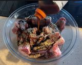 Foto del paso 2 de la receta: Costillas de cerdo en adobo oriental