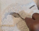 A picture of step 4 of Nariyel ke meethe samose (Coconut Sweet Samosa).