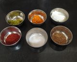 મલ્ટી ગે્ઈન થેપલા (Multigrain Thepla Recipe in Gujarati) રેસીપી સ્ટેપ2ફોટો