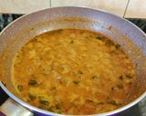 A picture of step 13 of Dal Palak.
