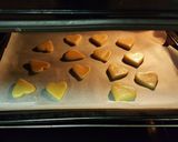 Foto del paso 8 de la receta Pastas corazón de chocolate frutas y figuritas