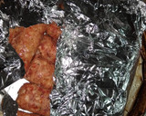 Foto del paso 8 de la receta: Pan de carne individual relleno de jamón, salsa fileto y muzzarella
