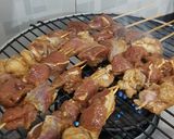 Foto langkah ke 4 dari resep Sate Sapi Maranggi.