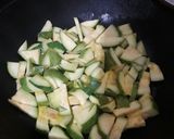 Foto del paso 2 de la receta: Zapallitos revueltos
