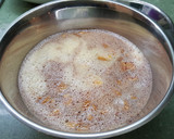 Foto del paso 4 de la receta: Flan de chocolate y galleta maria sin azucar 