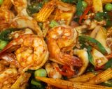 รูปขั้นตอนการทำที่ 3 ของ "กุ้ง&หมึกผัดพริกเผา" Stir Fried Shrimp&Squid with Chili Paste