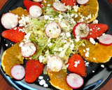Foto del paso 2 de la receta: Ensalada de fresas y naranja