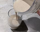 A picture of step 6 of Banana, peanut butter and cinnamon dairy-free Smoothie.