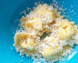 Foto del paso 5 de la receta: Pasta rellena con queso Ricota y aceite de Trufa