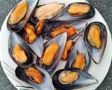 Foto del paso 2 de la receta: Mejillones al vapor con Alioli