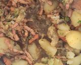 Foto del paso 6 de la receta: Coliflor, Brócoli, Zanahoria y Patata al Wok a la Mantequilla y Yakiniku con Bacon