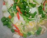 Foto langkah ke 4 dari resep Tumis Tauge Sawi Putih.