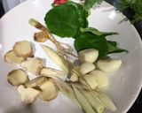 รูปขั้นตอนการทำที่ 1 ของ ปีกไก่เต็มต้มน้ำปลา