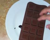 A picture of step 2 of Pomegranate chocolate bites.