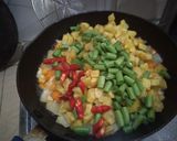Foto langkah ke 3 dari resep Tumis Kentang Soun.