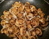 A picture of step 4 of Hamburger Steaks.