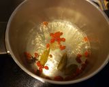 A picture of step 1 of Drunken Shrimp.