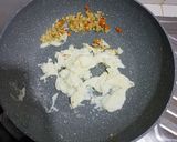 Foto langkah ke 3 dari resep Nasi goreng Telur.