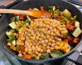 Une image de l'étape 21 de Mijoté de légumes aux pois chiches, tomate et épices.
