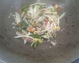 Foto langkah ke 1 dari resep Kerang&tahu kotak Kecap Simple.
