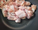 รูปขั้นตอนการทำที่ 2 ของ ไก่ผัดพริกลุยสวน