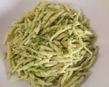 A picture of step 2 of Pesto alla Genovese.