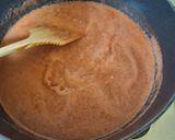 Foto del paso 1 de la receta: Chicharrón esponjoso en salsa roja con nopales