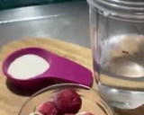 Foto del paso 2 de la receta: Agua fresca de Fresa 🍓