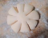 Foto langkah ke 5 dari resep Roti Pizza.