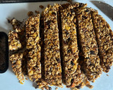 Foto del paso 3 de la receta: Barritas saludables de granola y chocolate