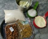 A picture of step 1 of Besan Ka Halwa💛.