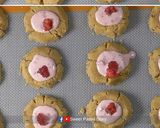 รูปขั้นตอนการทำที่ 14 ของ สูตรคุกกี้ ราสเบอรี่ ชีสเค้ก  Raspberry Cheesecake Cookies
