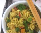 A picture of step 4 of Egg fried rice.