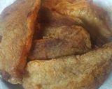 A picture of step 4 of Fried Boneless Pork Chops and Gravy.