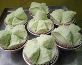 Foto langkah ke 4 dari resep Bolu Pandan Kukus MEKAR Simple.