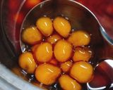 Hình bước làm 3 của món Trà sữa trân châu hoàng kim