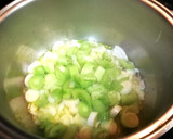 Foto del paso 2 de la receta: Crema de brócoli ligera y diurética