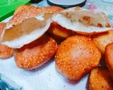 Hình bước làm 5 của món Bánh tiêu thần tốc^^