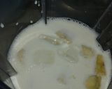 A picture of step 2 of Banana milk shake.