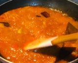 A picture of step 7 of Bengali: Koii Machher Tel-Jhal.
