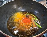 A picture of step 5 of Chok Wangun (Kashmiri-style Tangy Brinjals).