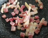 Foto del paso 1 de la receta: Espaguetis con jamón y panceta en salsa de queso